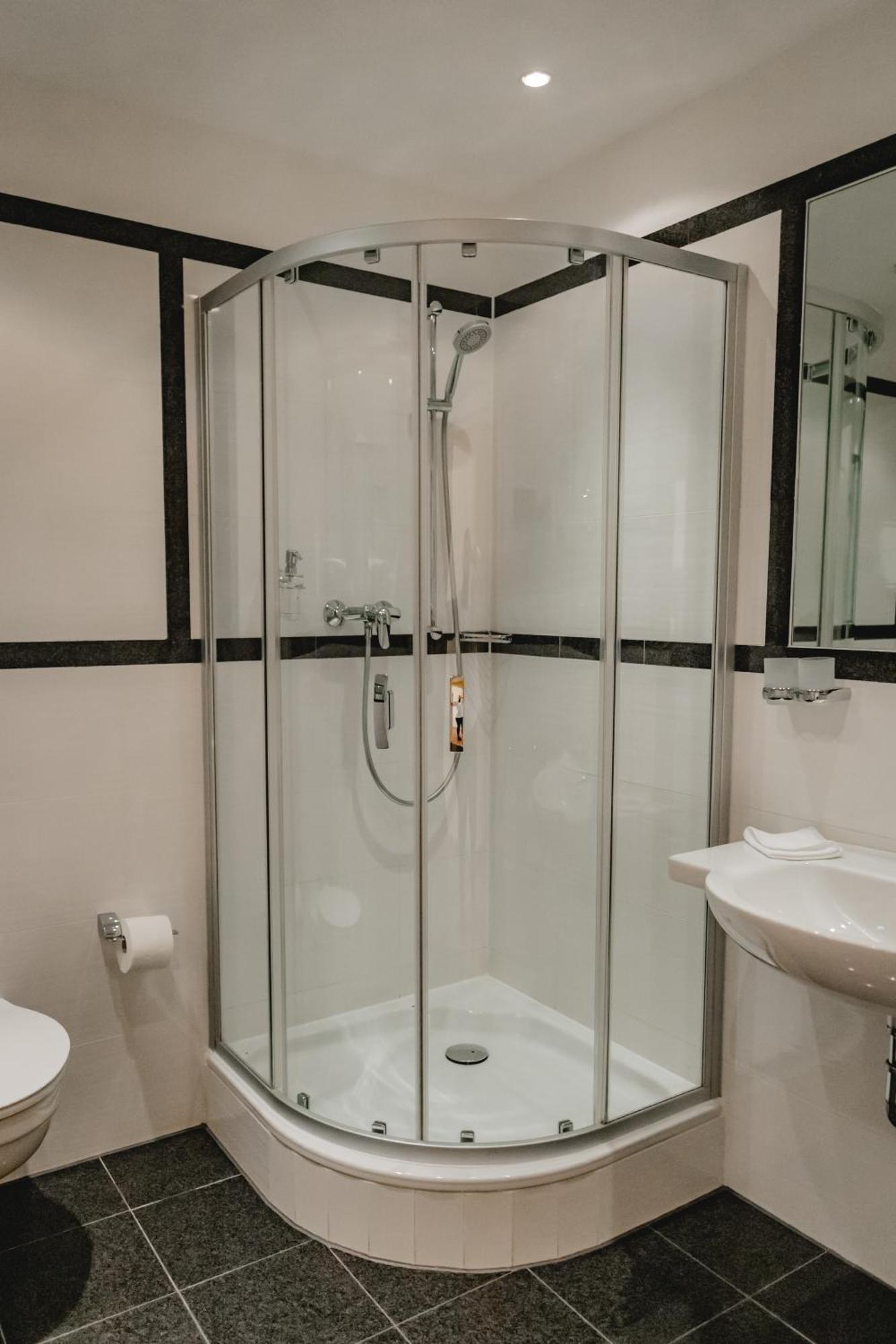 Hotel Stadtresidenz ฮิลเดสไฮม์ ภายนอก รูปภาพ