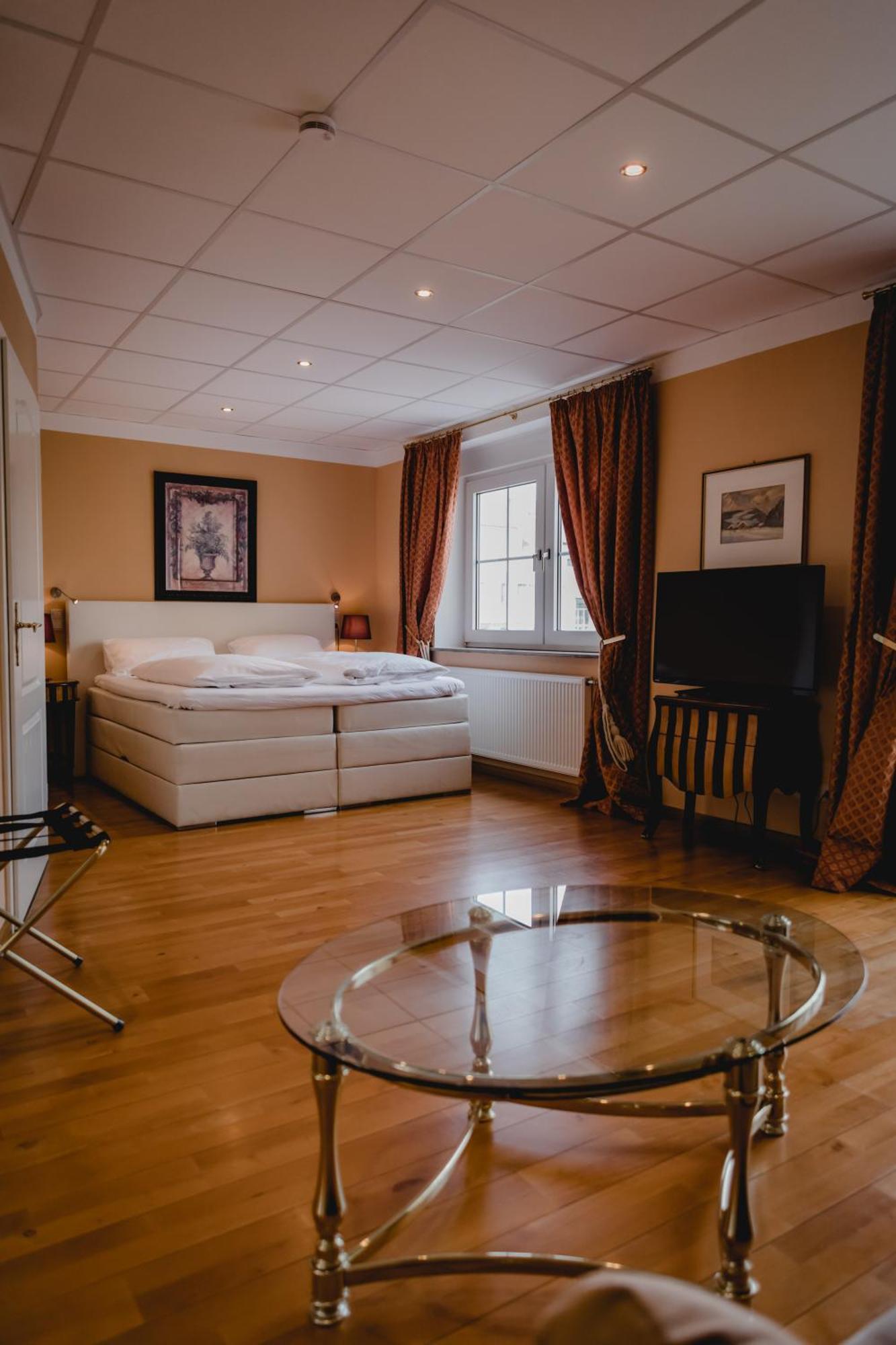Hotel Stadtresidenz ฮิลเดสไฮม์ ภายนอก รูปภาพ